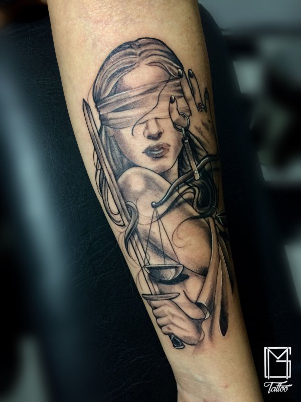 Justice Lady тату