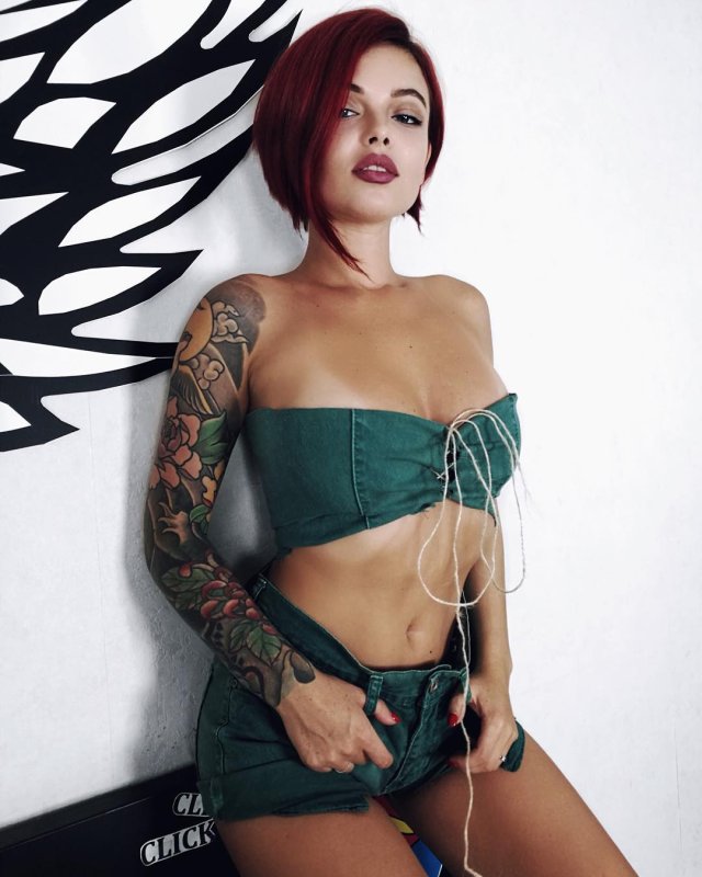 Тату модель Lisa Kroiss