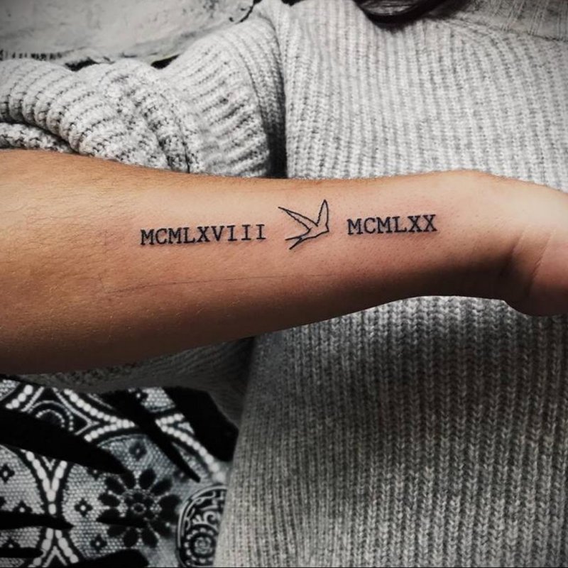 Римские цифры hair Tattoo