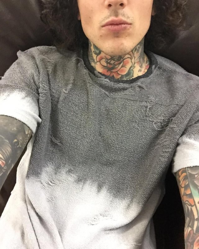 Солист bring me the Horizon Татуировки