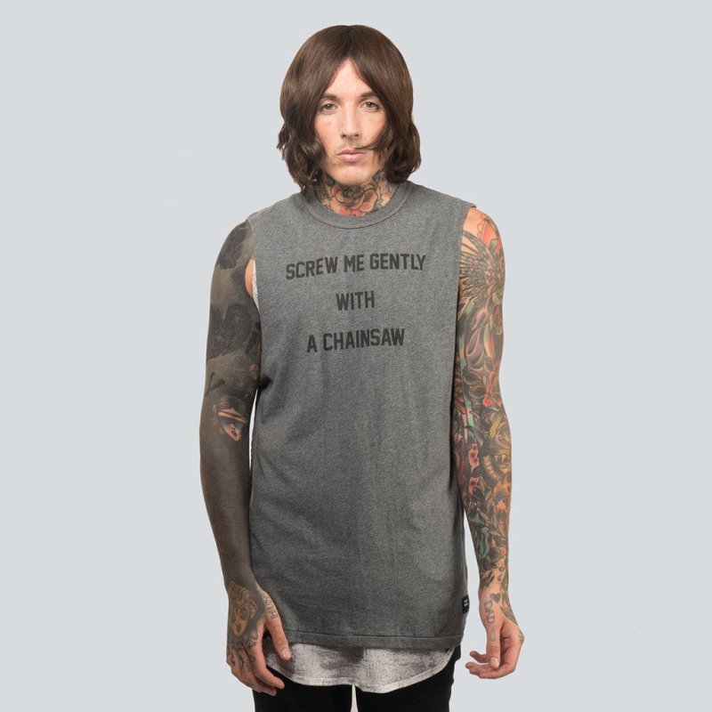 Вокалист bmth