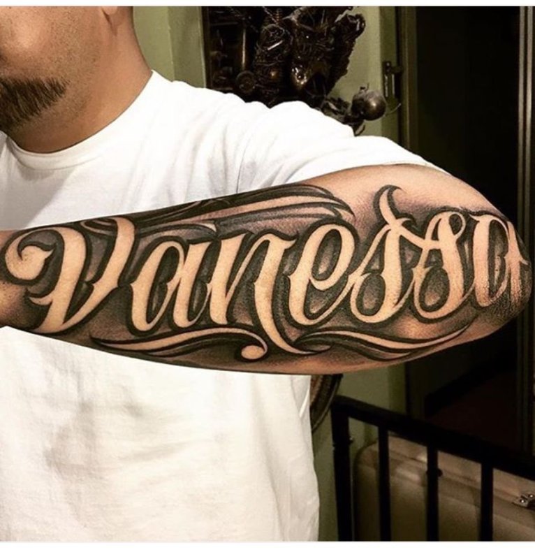 Тату в стиле Lettering
