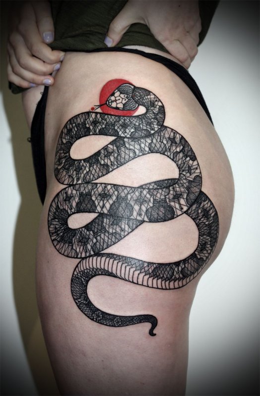 Уробо́рос tatu