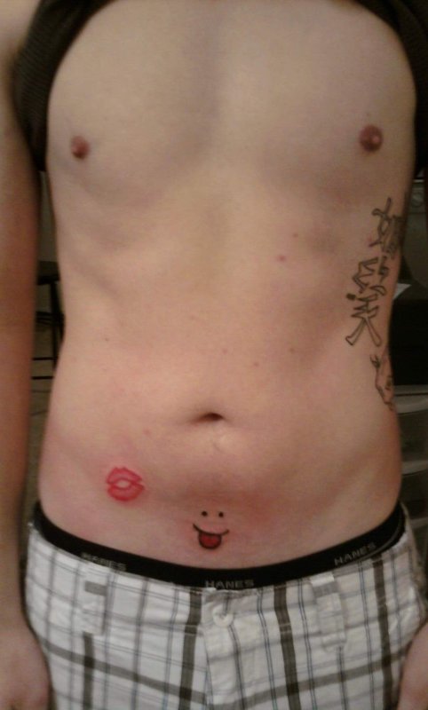 Lip Tattoo фиолетовая змея