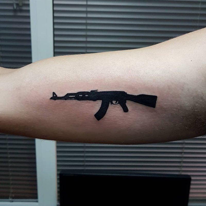 Татуировки автомат АК 47