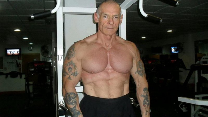 60 Летний бодибилдер