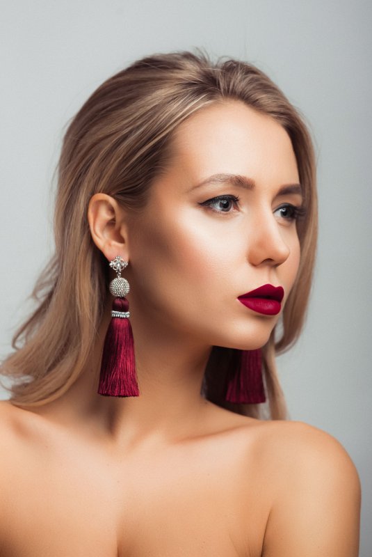 Серьги под красное платье