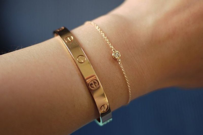 Золотой браслет Cartier