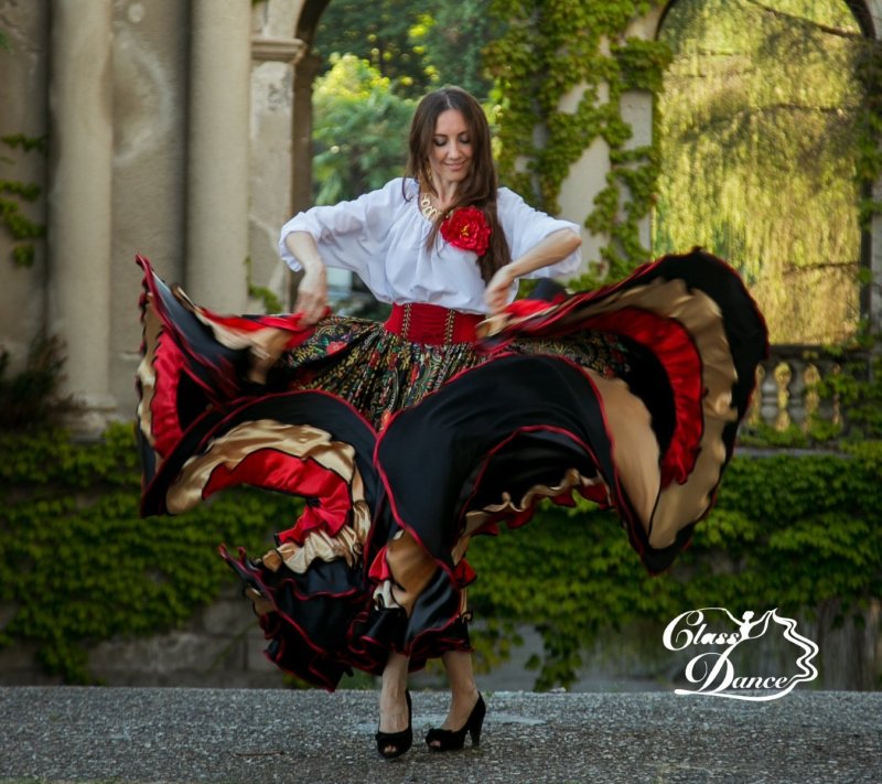 Цыганская одежда для женщин