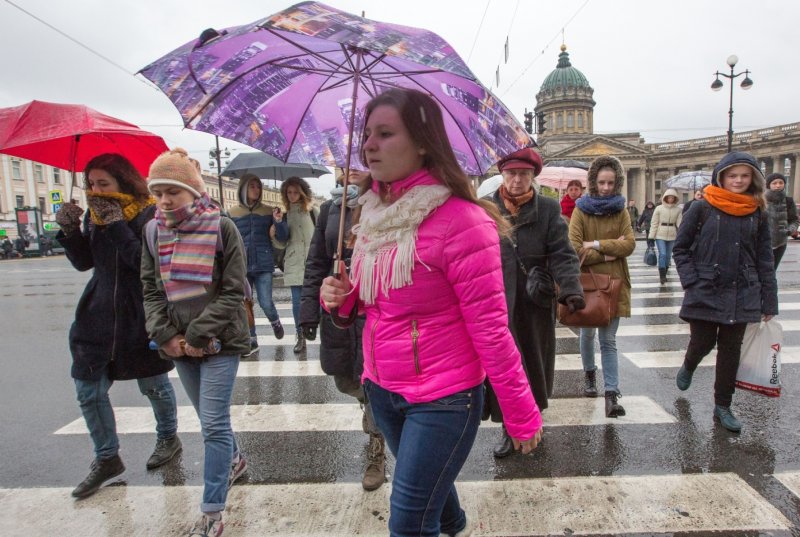 Человек в одежде Петербург