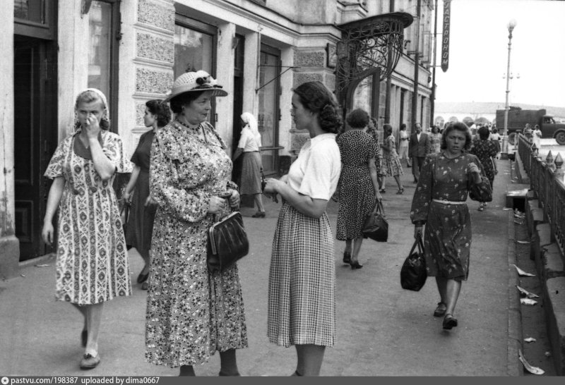 Платья женщин в 1960е США
