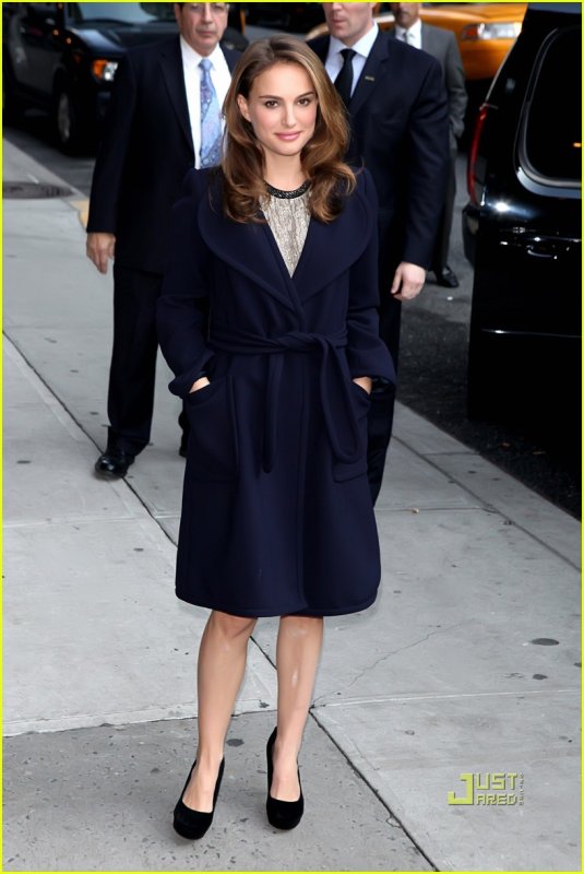 Natalie Portman Street Style