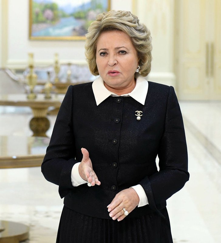 Валентина Матвиенко 1990