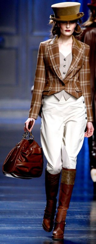 Hermes жокейский стиль