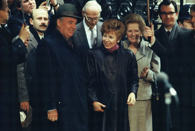 Горбачев 1998