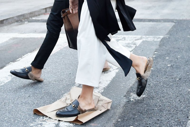 Street Style мюли Gucci