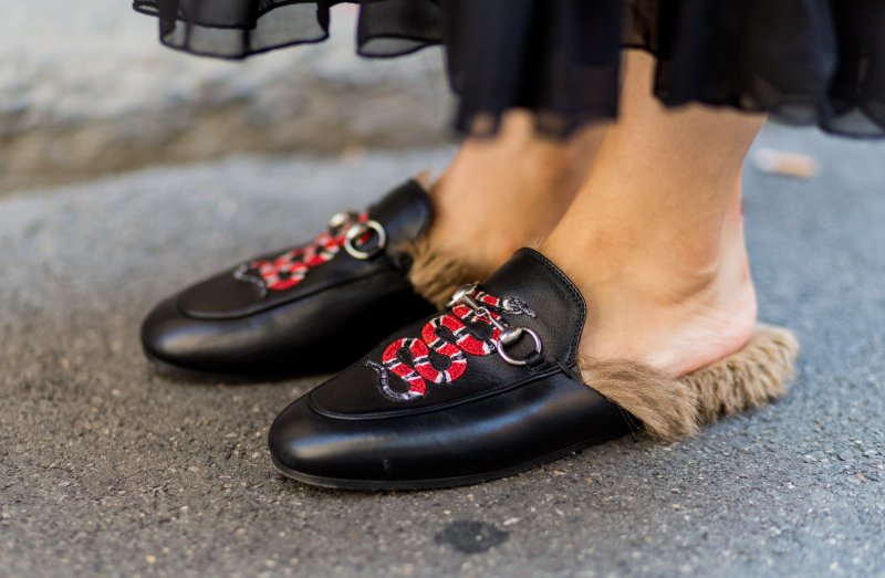 Образ в лоферах Gucci