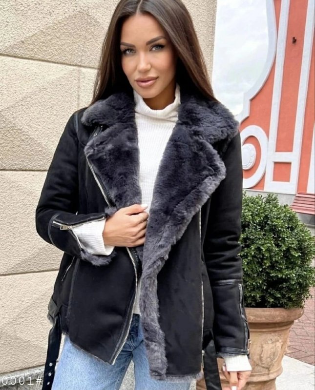 Стильное пальто с мехом