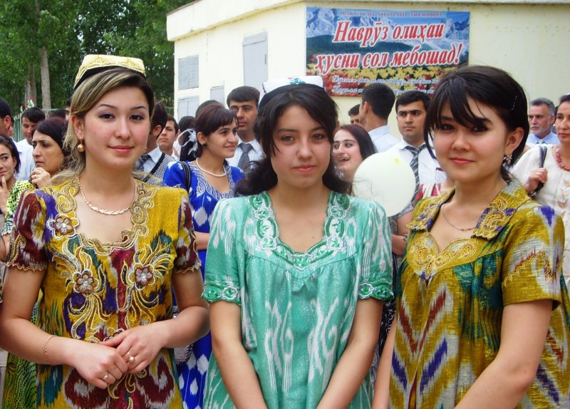 Таджички в Таджикистане
