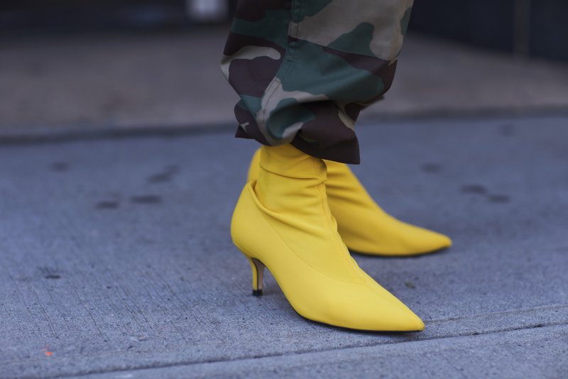 Сапоги на каблуке Kitten Heel стрит стайл