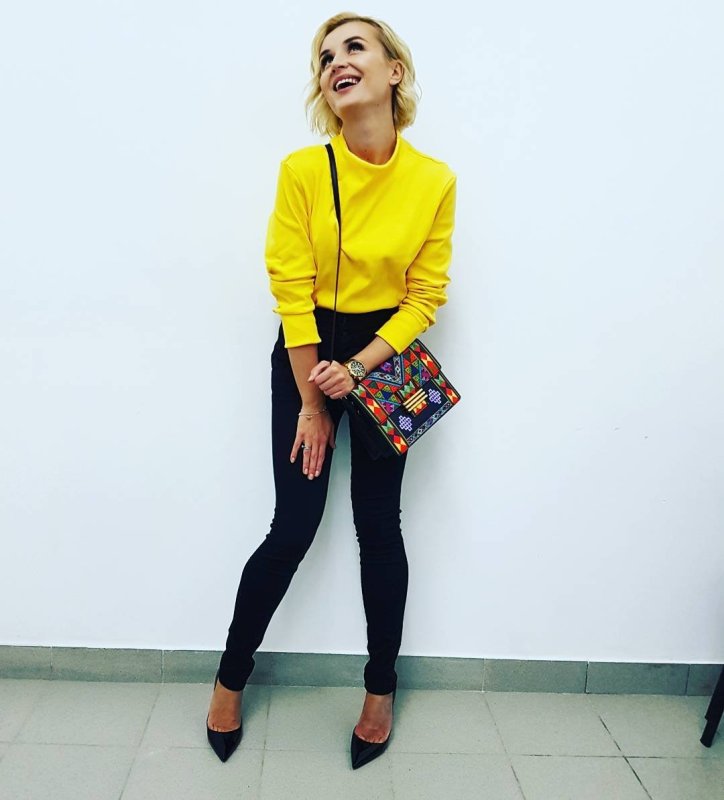 Полина Гагарина в комбинезоне
