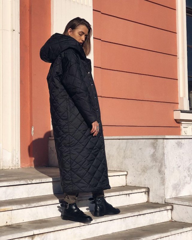 Зимнее пальто и ботфорты
