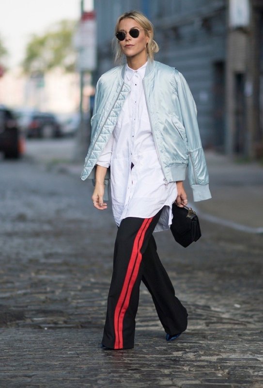 Бомбер женский 2022 streetstyle