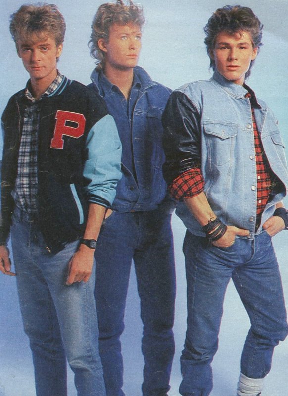 Adidas 80s outfit