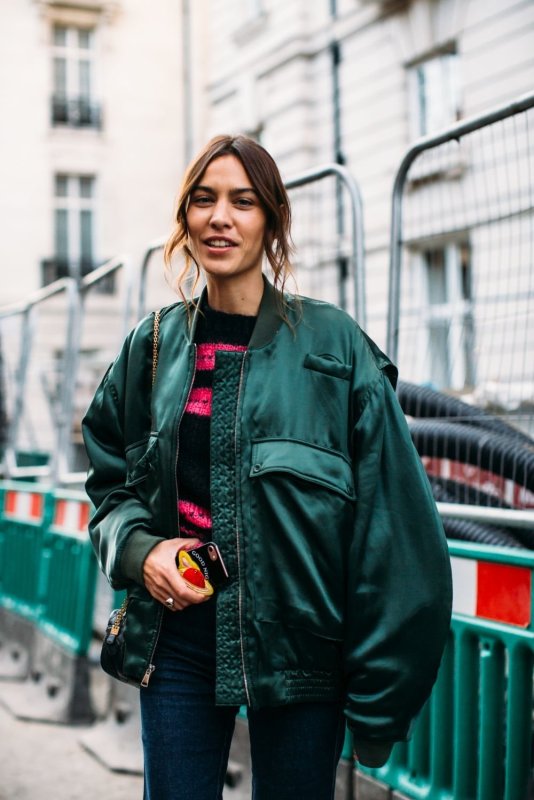 Бомбер Zara зеленый