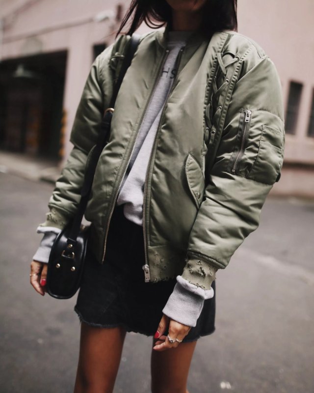 Бомбер Street Style