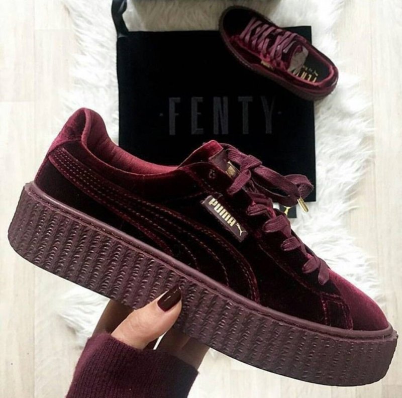 Converse Burgundy outfit