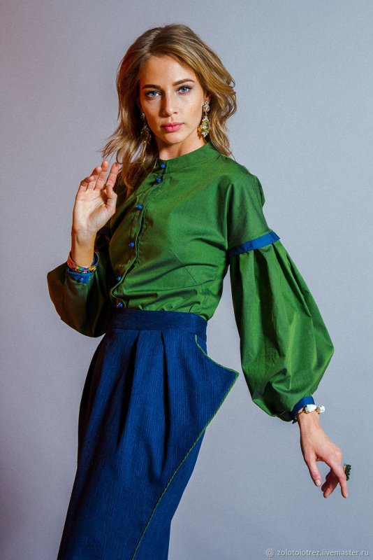 Vika Smolyanitskaya красная блуза