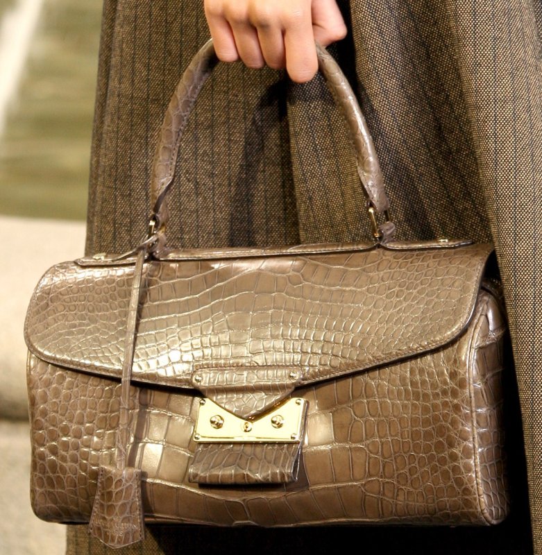 Сумка Louis Louis Vuitton 2010