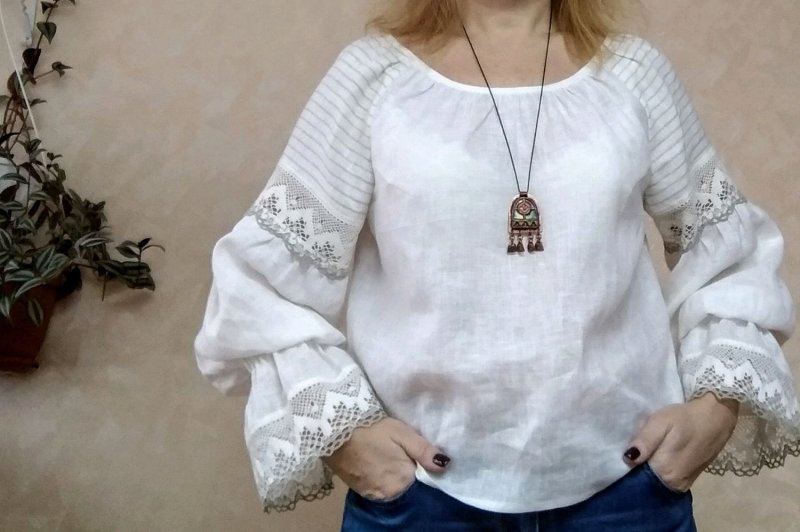 Блузки женские стильные в горошек