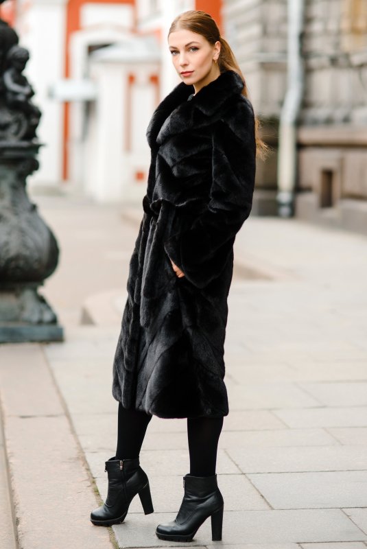 Полушубок Saga furs Royal Mink