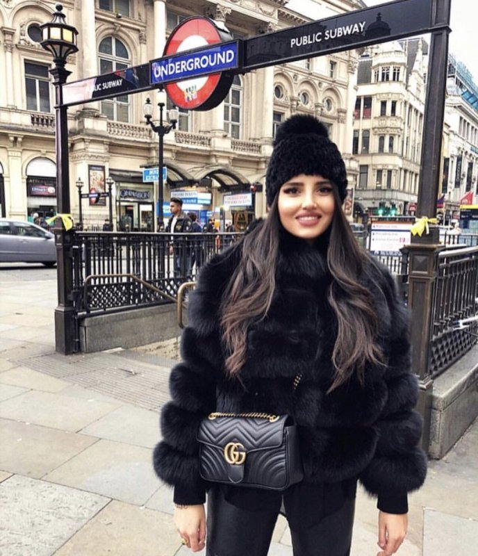 Белла Хадид fur Coat