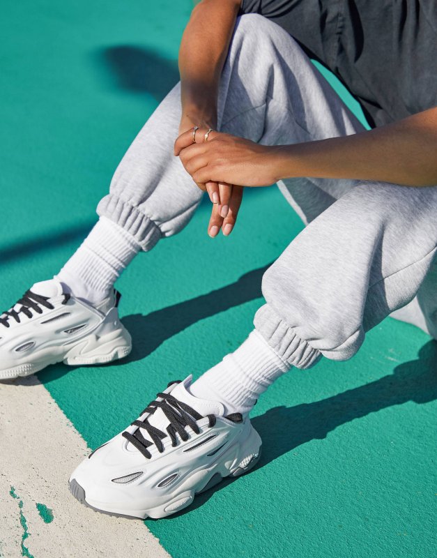 Adidas Ozweego Celox белые