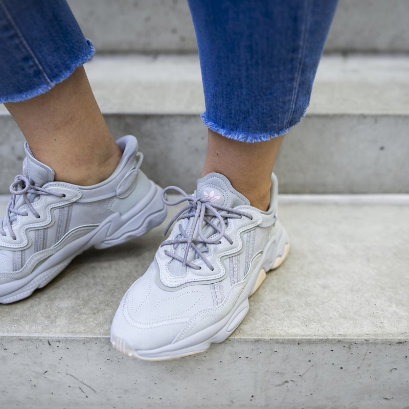 Кроссовки Ozweego adidas женские