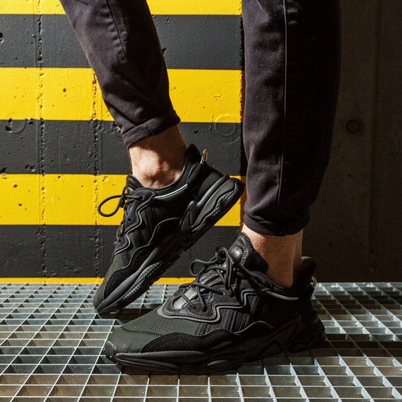 Adidas Ozweego Black