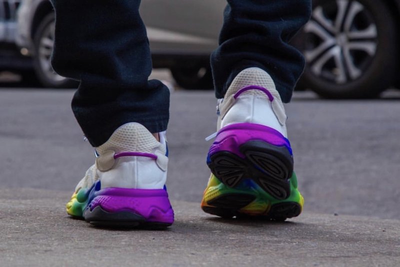 Адидас Ozweego Pride