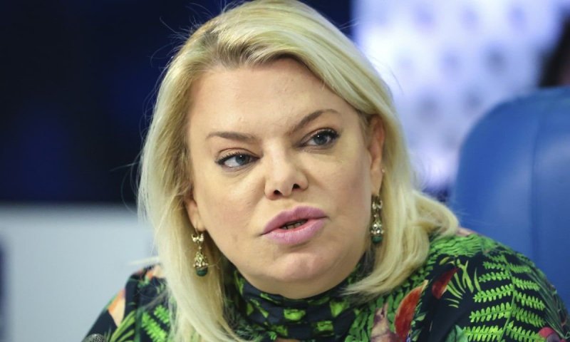 Яна Поплавская и Евгений Яковлев