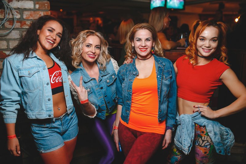 Вечеринка в стиле 90
