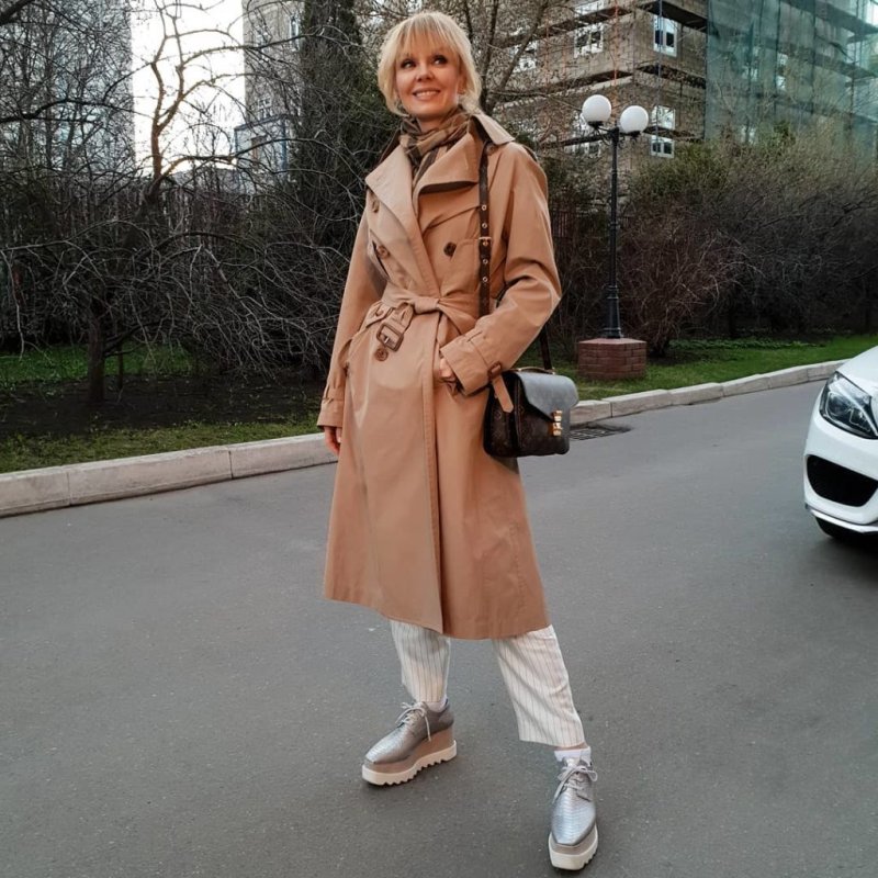 Валерия певица пальто