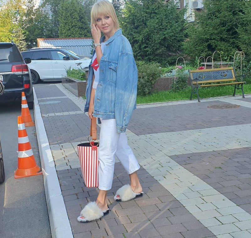 Валерия певица уличный стиль