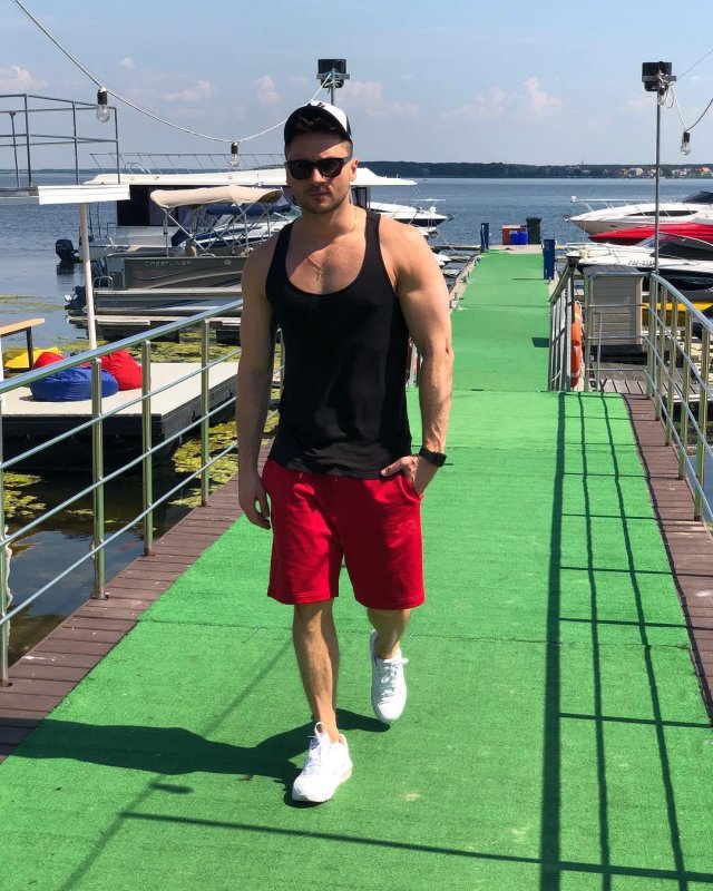 Сергей Лазарев