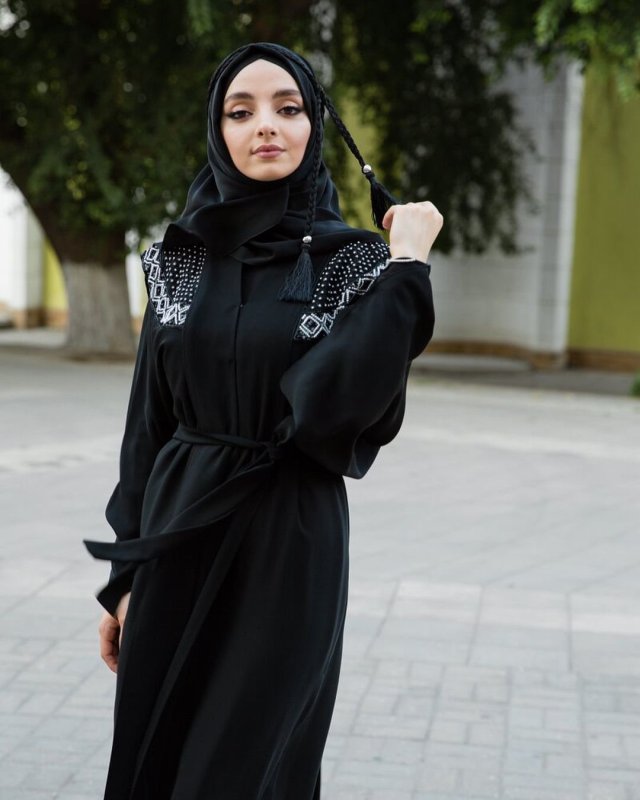 Чеченки Hadid hidjab