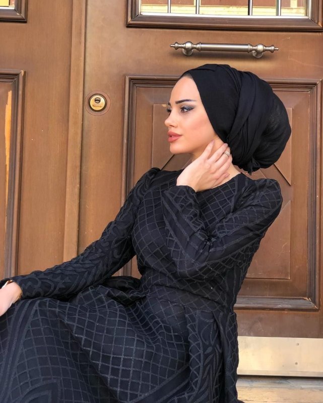 Чеченки Hadid hidjab