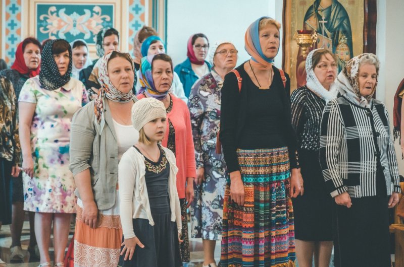 Какой платок одевают в храм