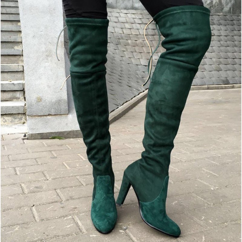 Широкие сапоги без каблука