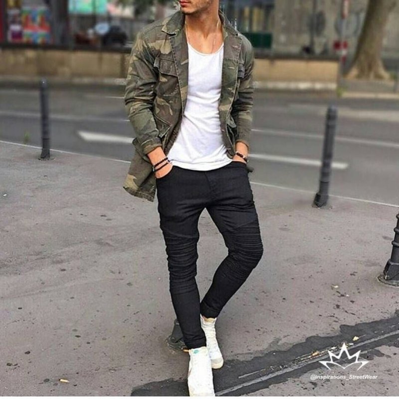 Кожаный бомбер с брюками